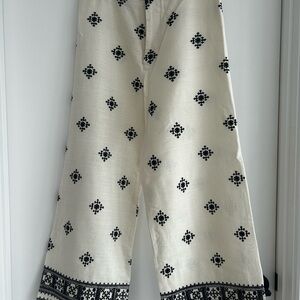Zara Cream and Black Patterned Pants